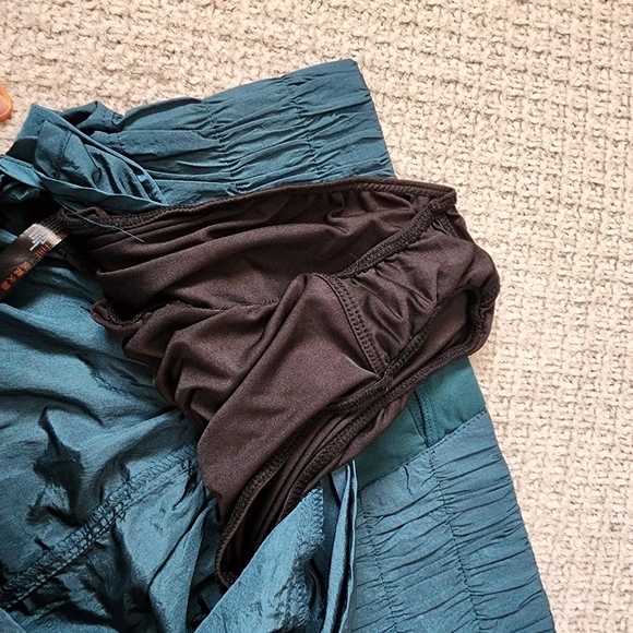 Free People Movement Green The Way Home Running Shorts Size XS - Picture 6 of 7